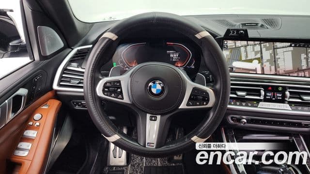BMW X7 (G07) xDrive 40i M Sport 6인승, 2021 12
