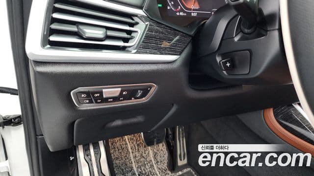BMW X7 (G07) xDrive 40i M Sport 6인승, 2021 13