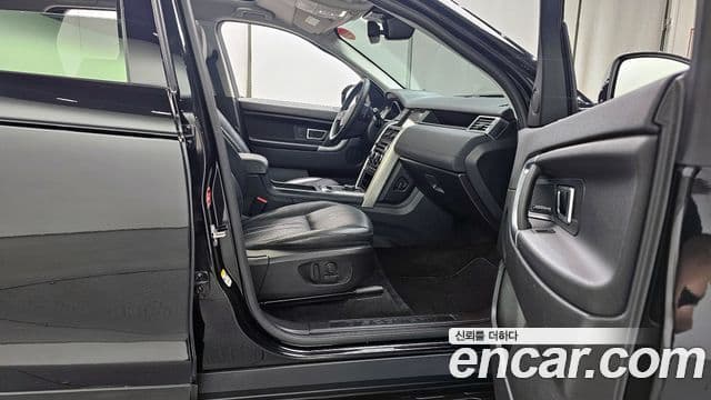 Land Rover Discovery Sport 2.0 TD4 SE, 2019 10