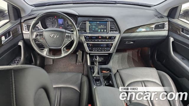 Hyundai LF Sonata Special, 2017 7