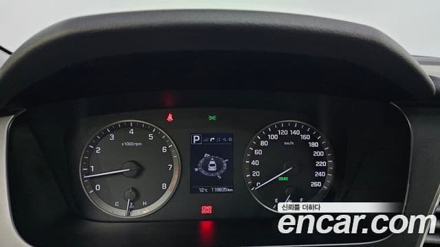 Hyundai LF Sonata Special, 2017 8