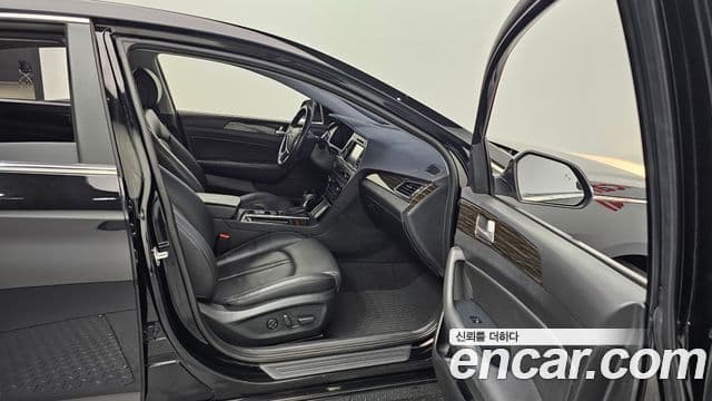 Hyundai LF Sonata Special, 2017 11