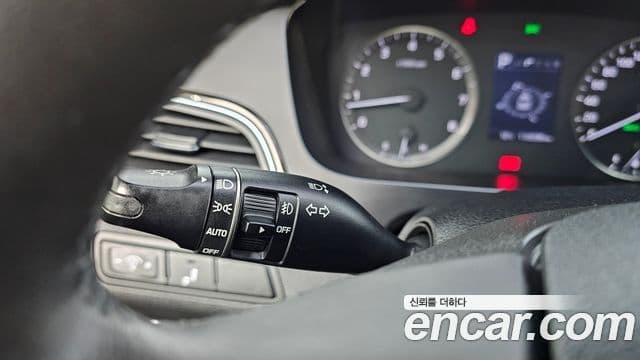 Hyundai LF Sonata Special, 2017 13