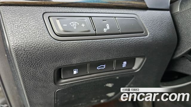 Hyundai LF Sonata Special, 2017 15