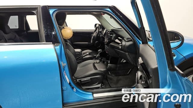 Mini Cooper D 3세대, 2015 11