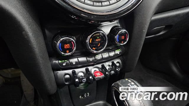 Mini Cooper D 3세대, 2015 15
