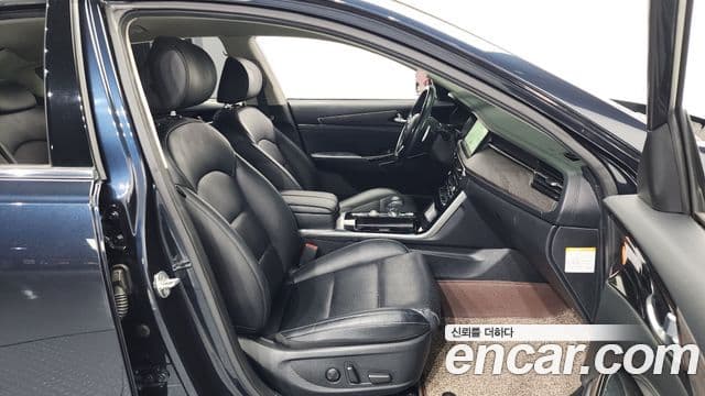 Kia K7 Premier гибрид Noblesse, 2020 11