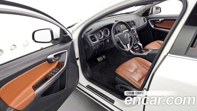 Volvo S60 2세대, 2013 10