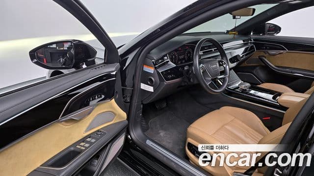 Audi A8 (D5) 55 TFSI Quattro LWB, 2021 11