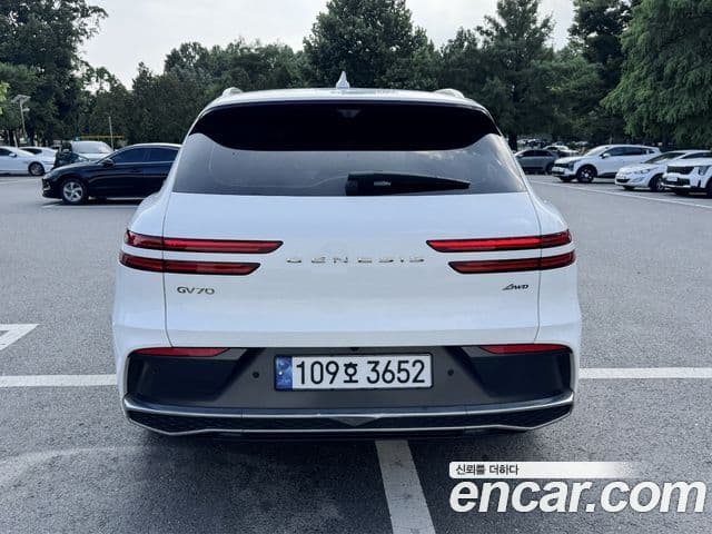 Genesis GV70, 2025 все фото