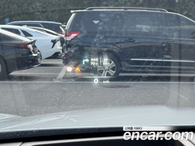 Genesis GV70, 2025 8