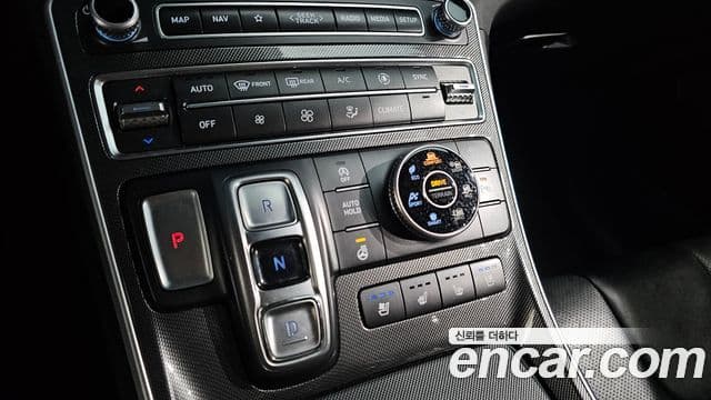 Hyundai The / новый New Santa Fe Exclusive, 2023 9