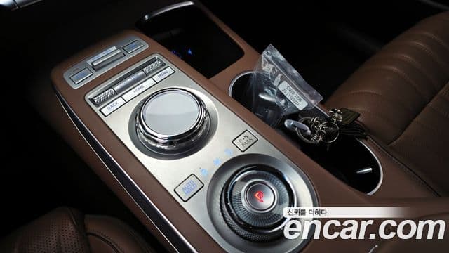 Genesis GV70, 2022 9