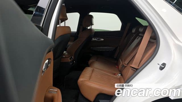 Genesis GV70, 2022 13