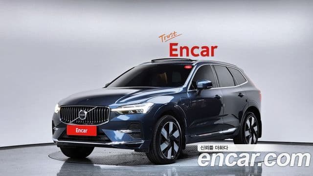 Volvo XC60 2세대 T8 Ultra Bright, 2025 1