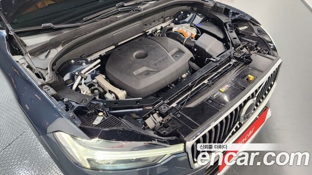 Volvo XC60 2세대 T8 Ultra Bright, 2025 6