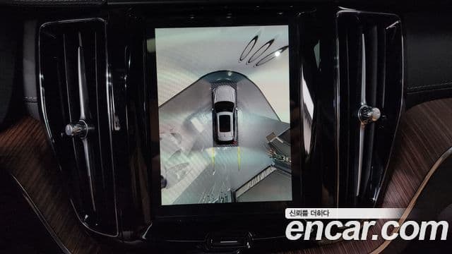 Volvo XC60 2세대 T8 Ultra Bright, 2025 16