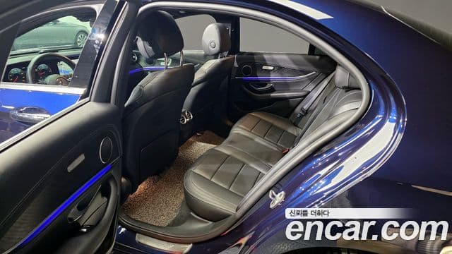 Mercedes-Benz E-класс W213 AMG Line, 2021 11