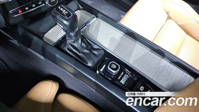Volvo XC60 2세대 D5 Inscription, 2019 9