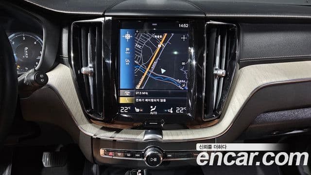 Volvo XC60 2세대 D5 Inscription, 2019 14