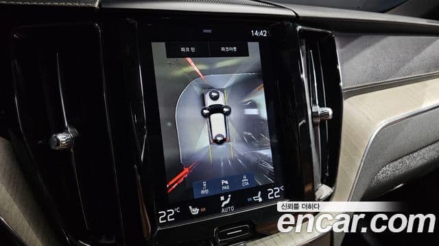 Volvo XC60 2세대 D5 Inscription, 2019 15