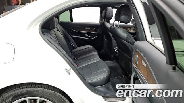 Mercedes-Benz E-класс W213 Exclusive, 2022 12