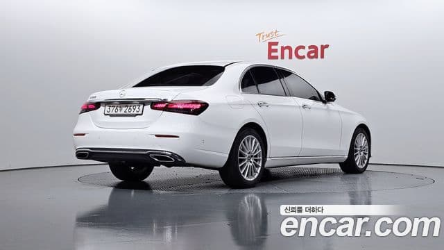 Mercedes-Benz E-класс W213 Exclusive, 2022 2