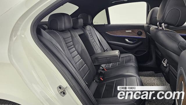 Mercedes-Benz E-класс W213 Exclusive, 2022 12