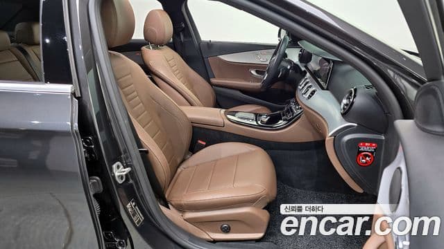 Mercedes-Benz E-класс W213 Avantgarde, 2021 12