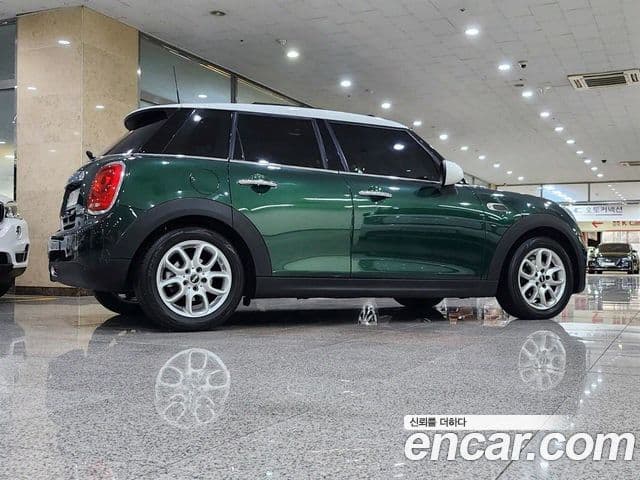 Mini Cooper 3세대, 2016 4