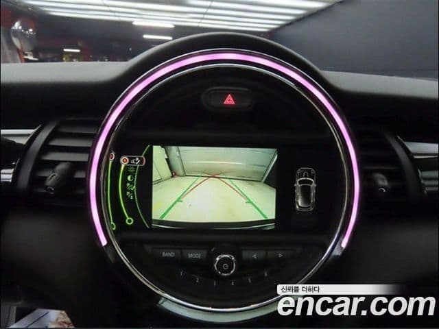 Mini Cooper 3세대, 2016 17