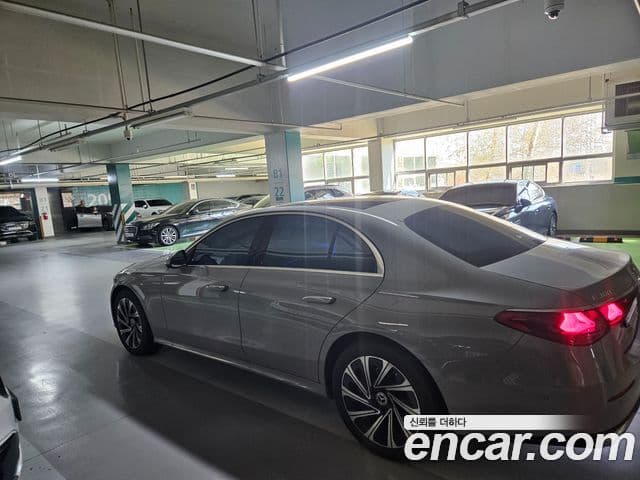 Mercedes-Benz E-класс W214 Exclusive, 2024 3