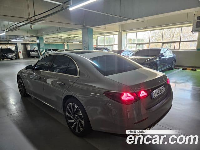 Mercedes-Benz E-класс W214 Exclusive, 2024 4