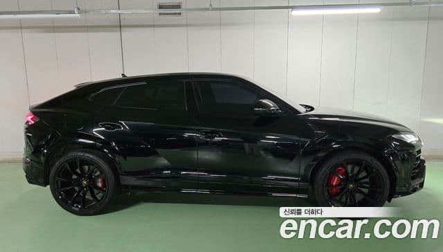 Lamborghini Urus 4.0 V8, 2022 9