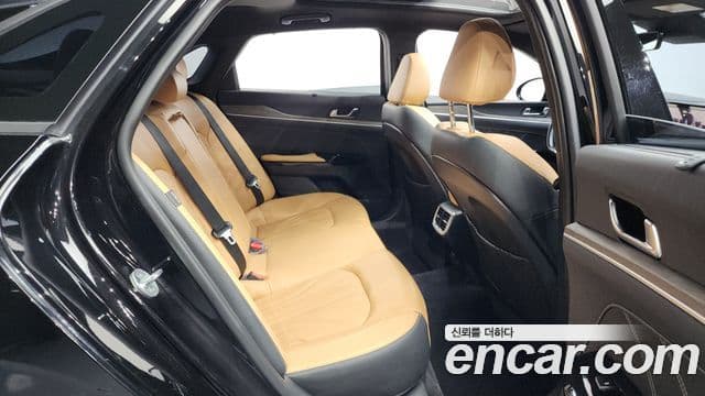 Kia K5 3세대 Signature, 2021 12