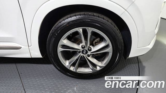 Hyundai Santa Fe TM Inspiration, 2019 все фото