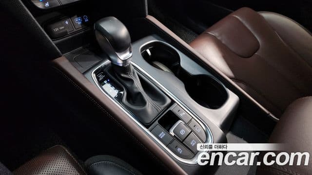 Hyundai Santa Fe TM Inspiration, 2019 9