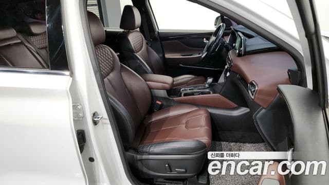 Hyundai Santa Fe TM Inspiration, 2019 11