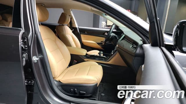 Kia K7 Premier Noblesse, 2020 11