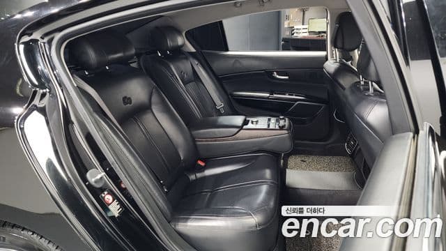 Kia K9 Special, 2013 12