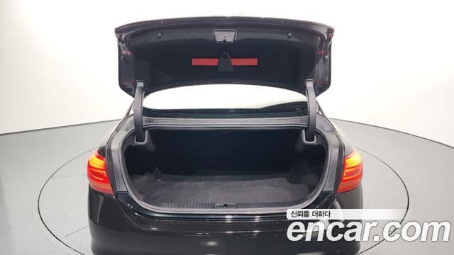 Kia K9 Special, 2013 20