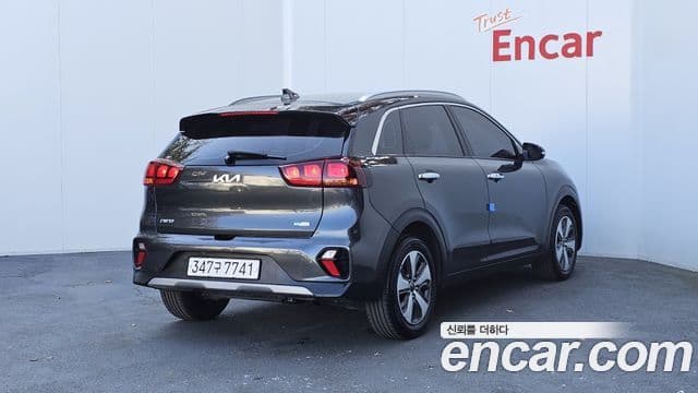 Kia The / новый New Niro Trendy, 2022 2