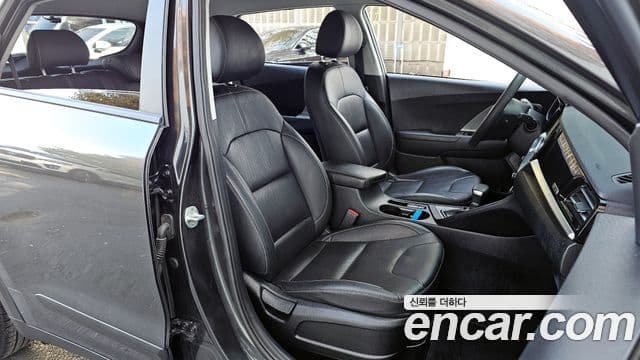 Kia The / новый New Niro Trendy, 2022 10