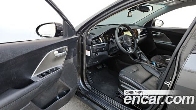 Kia The / новый New Niro Trendy, 2022 11