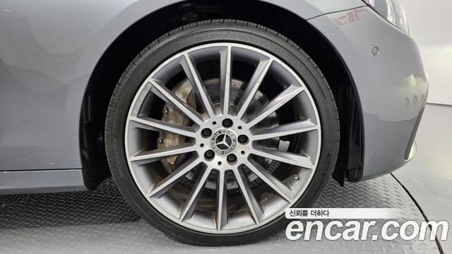 Mercedes-Benz E-класс W213 AMG Line, 2021 все фото