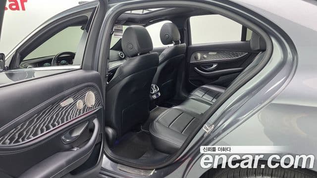 Mercedes-Benz E-класс W213 AMG Line, 2021 17