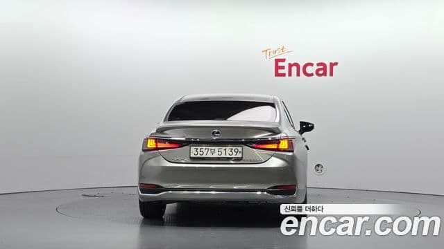 Lexus ES300h 7세대 Executive, 2021 4