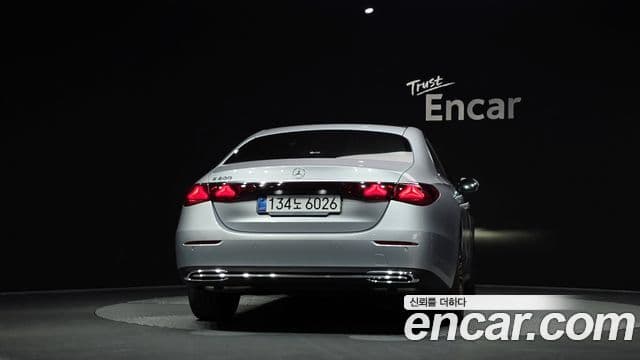 Mercedes-Benz E-класс W214 Avantgarde, 2025 4