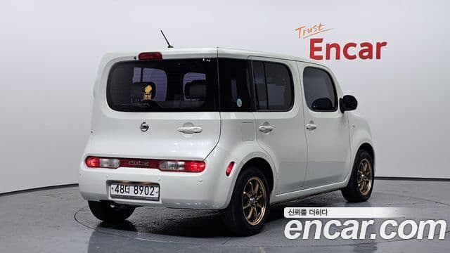 Nissan 큐브 Z12, 2011 2