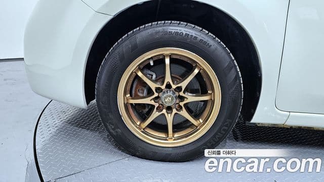 Nissan 큐브 Z12, 2011 все фото